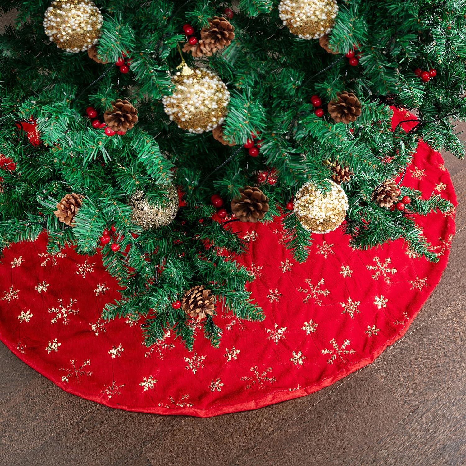 Red Christmas Tree Skirt Snowflakes Fabric Xmas Tree Skirt Holiday Decor Swedish Christmas online Ornament Snowflakes Decor Xmas Snowflake Ornament