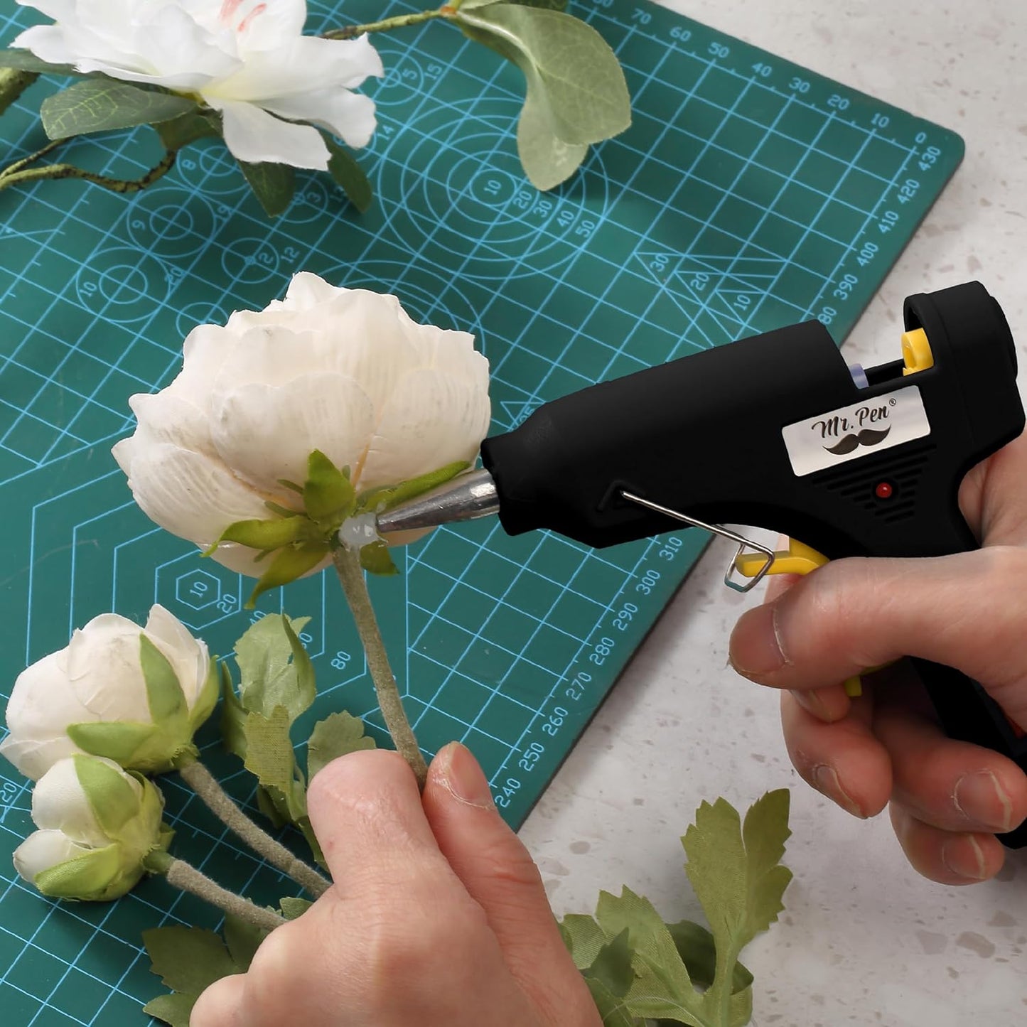 Mr. Pen- Hot Glue Gun Kit, 20W, Black & Yellow, Glue Gun with 10 Glue Sticks